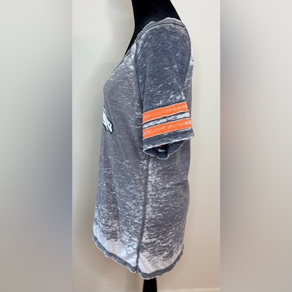 NFL women’s Denver Broncos heather gray distressed short sleeve lightweight LRG - Picture 5 of 6